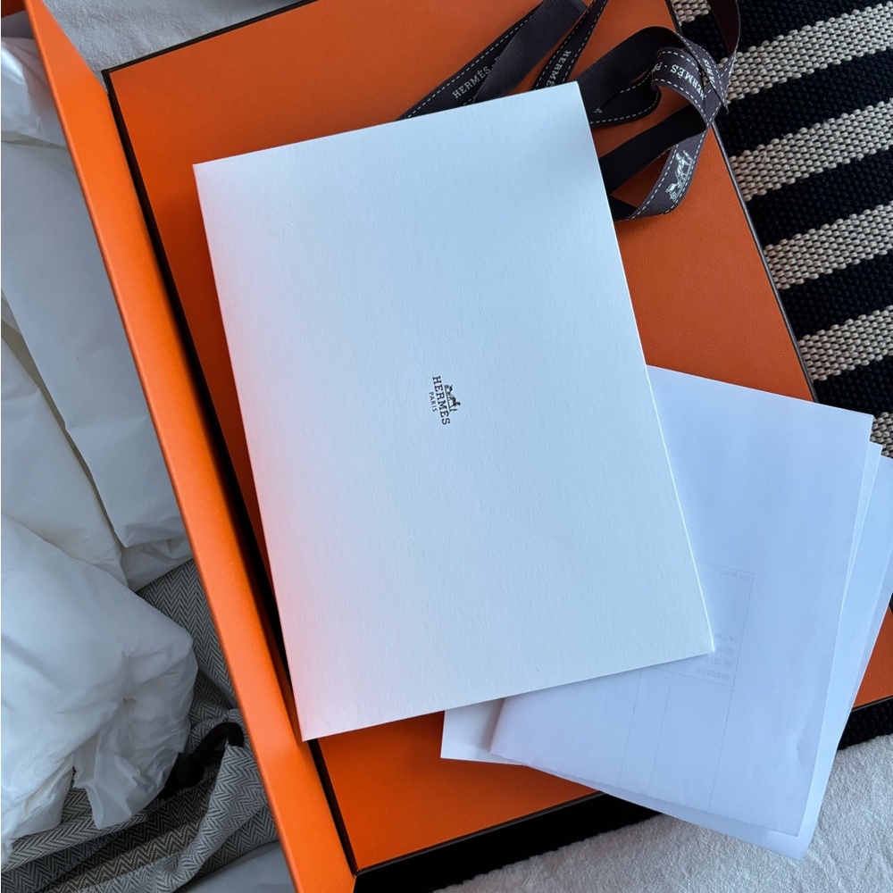 Hermes Chypre sandals 8,5 Etoupe 100% authentic comes with collateral & receipt - Picture 8 of 10